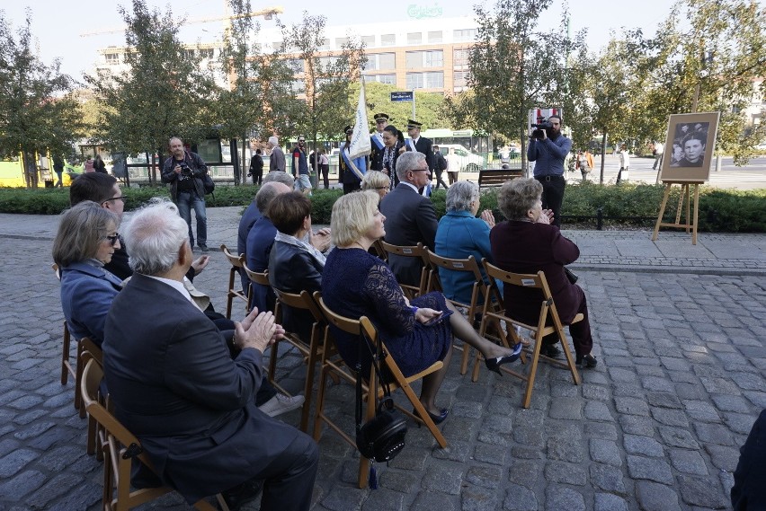 W czwartek oficjalnie otwarto w Poznaniu Skwer Ireny...