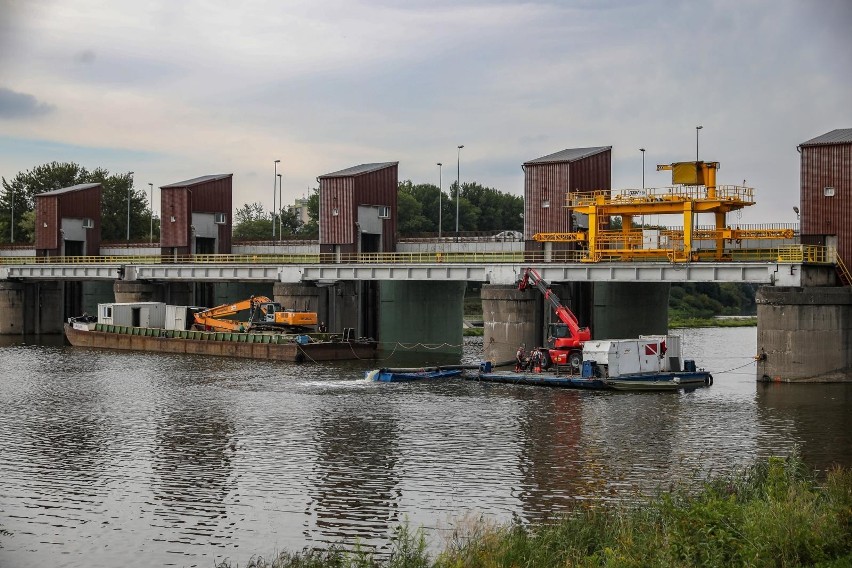 Kraków. Remontują stopień wodny na Dąbiu za ponad 9 milionów złotych