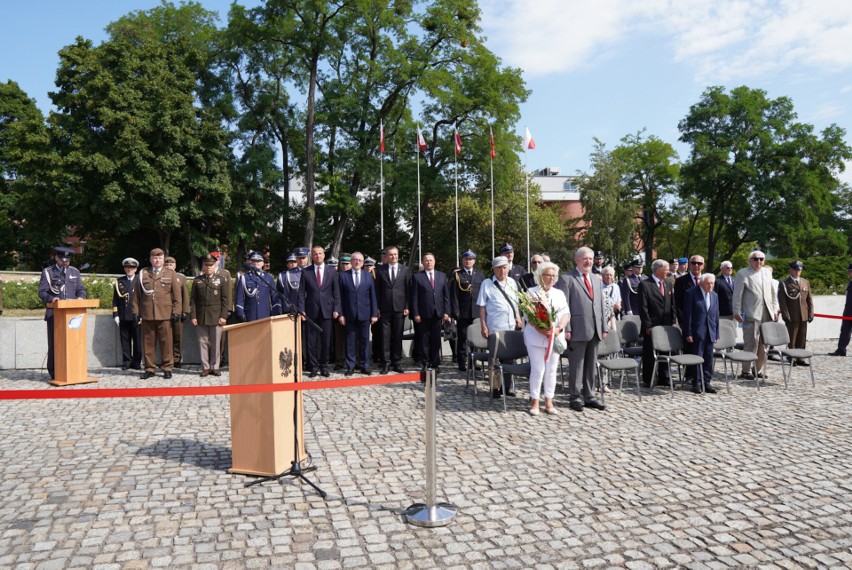 W niedzielę o godz. 11 pod Pomnikiem Armii "Poznań" odbył...