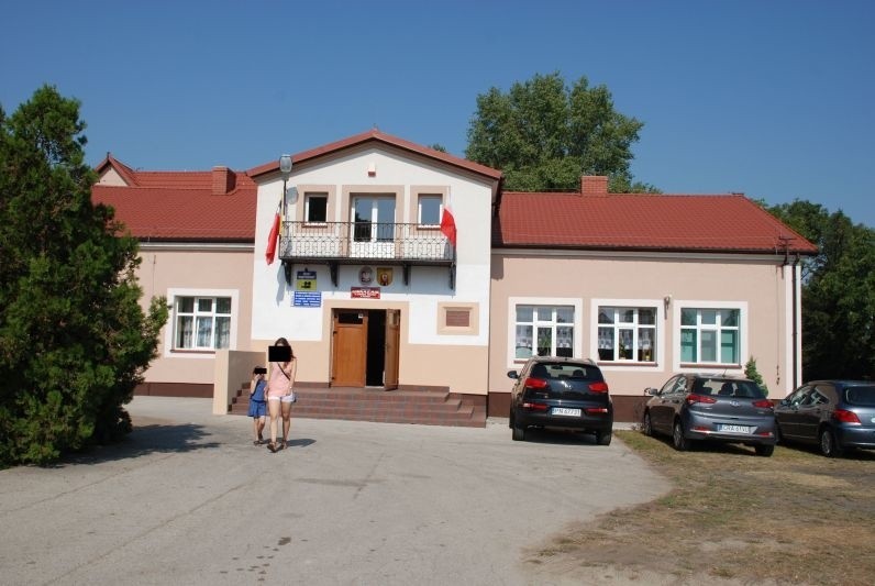 W gimnazjach w powiecie radziejowskim dziś o godzinie 9 rozpoczęły się egzaminy. Dyrektorom udało się skompletować komisje