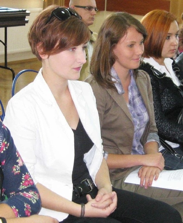 Grupie inicjatywnej dla powołania młodzieżowego parlamentu przewodzą, od lewej: Amelia Nowak z Wielkiej Wsi oraz Anna Podzielna z Wąchocka 
