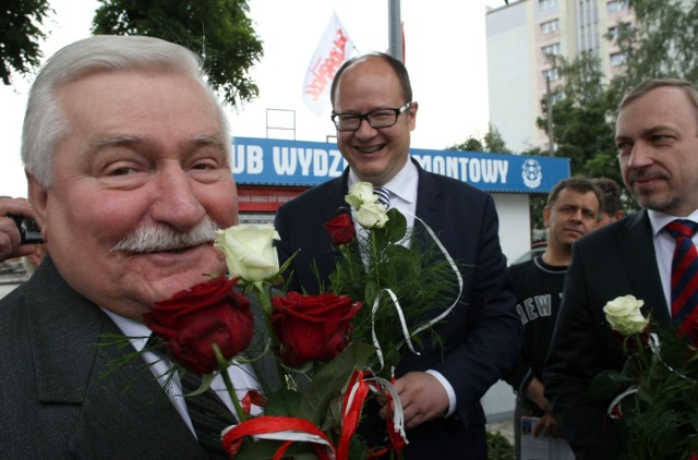 Lech Wałęsa złożył kwiaty pod Pomnikiem Poległych  Stoczniowców w Gdańsku (31.08.2013)