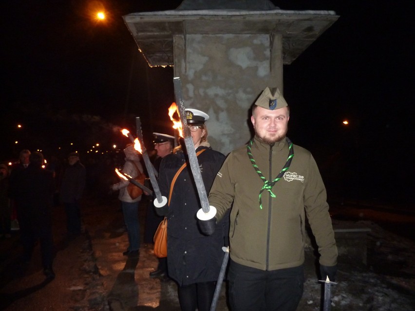 Święto patronki Starachowic. Przy odnowionej figurze i pochodniach [ZDJĘCIA]