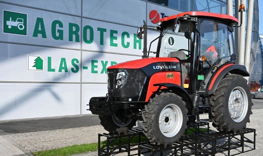 Traktory marki Lovol z firmy spod Grójca budzą duże zainteresowanie. Zobaczcie dlaczego [ZDJĘCIA, WIDEO]