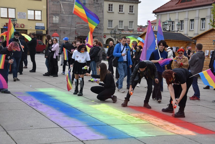 Marsz Równości w Wodzisławiu Śląskim. Potrzeba nam tolerancji w mieście, gdzie świętowano urodziny Hitlera 