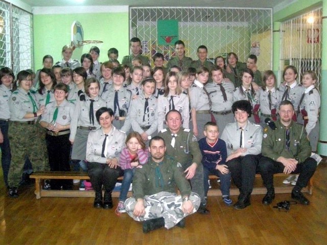Przez pięć dni harcerze z Sokółki biwakowali w szkole w Sieruciowcach w gminie Nowy Dwór