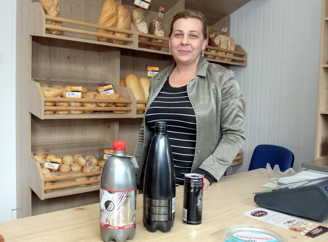 - Wielu młodych kupuje napoje energetyczne mówi Dorota Szmit sprzedająca w jednym z radomskich sklepów.