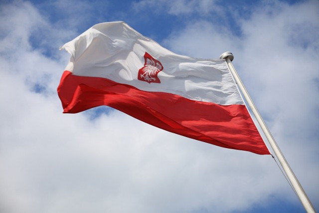 Dzień flagi narodowej obchodzony jest w Polsce od 2004 r.