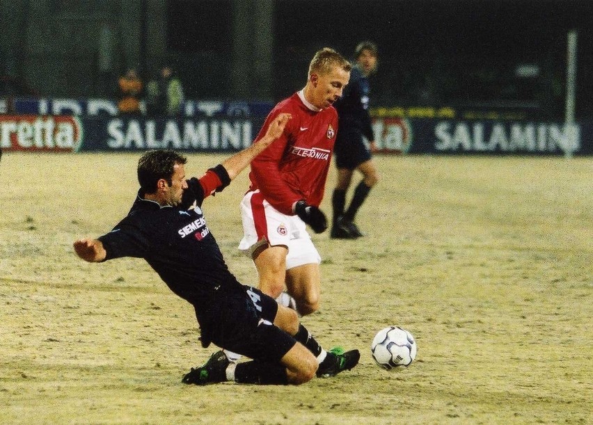 Marcin Baszczyński podczas meczu z Lazio Rzym, marzec 2003
