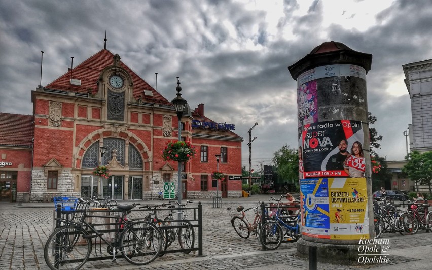 Opole. Słup ogłoszeniowy sprzed wojny to jest zabytek wart uratowania