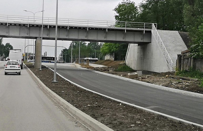 Kraków. Gigantyczne opóźnienie w przebudowie ul. Igołomskiej. Zobacz, jak prowadzone są prace [ZDJĘCIA]