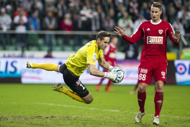 13.12.2015 warszawa lazienkowska 3 stadion miejski imienia jozefa pilsudskiego ekstraklasa mecz legia warszawa piast gliwice pilka nozna nz jakub szmatulafot. szymon starnawski