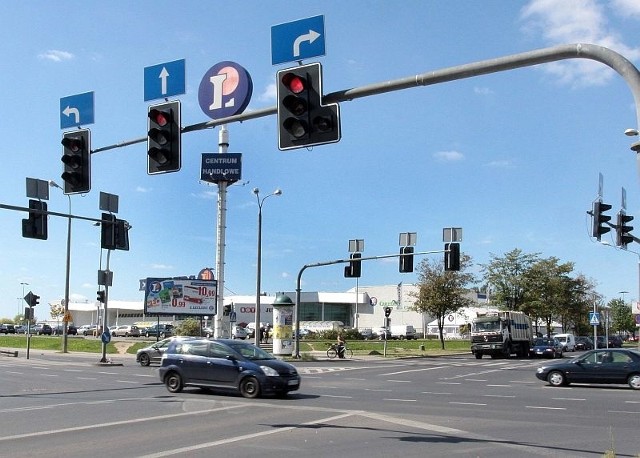 E. Leclerc chce się rozbudowywać. Miasto zmieni plan, jeśli supermarket da pieniądze na przebudowę skrzyżowania ulic Wierzbickiej, Toruńskiej i Wjazdowej.