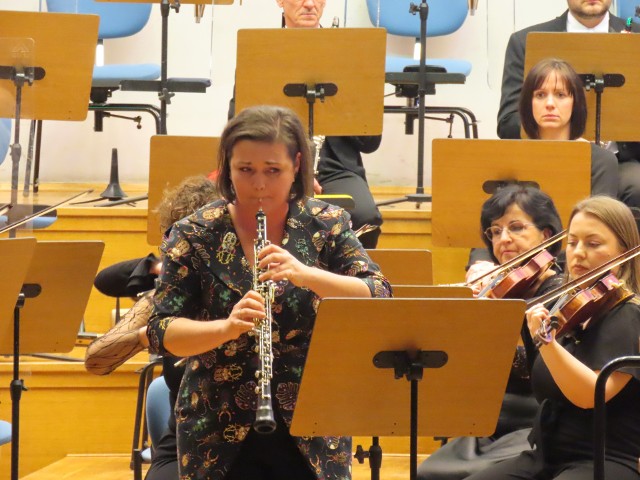 Jako drugi zabrzmiał, trudny i raczej rzadko wykonywany, koncert obojowy D-Dur, tym razem Richarda Straussa. Wykonała go Karolina Stalmachowska.