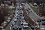 Co drugi Polak jeździ 16-letnim autem? Problemy polskich kierowców w 2022 roku