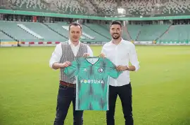 Nowy obrońca: Filip Mladenović