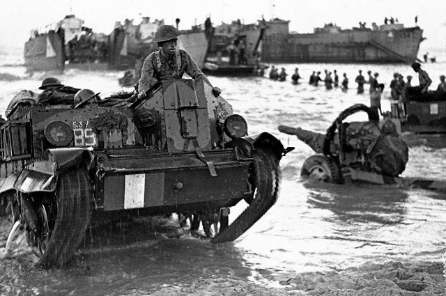 10 lipca 1943 roku. Oddziały brytyjskie lądują na sycylijskiej plaży. Cała wyspa została opanowana przez aliantów w ciągu 38 dni