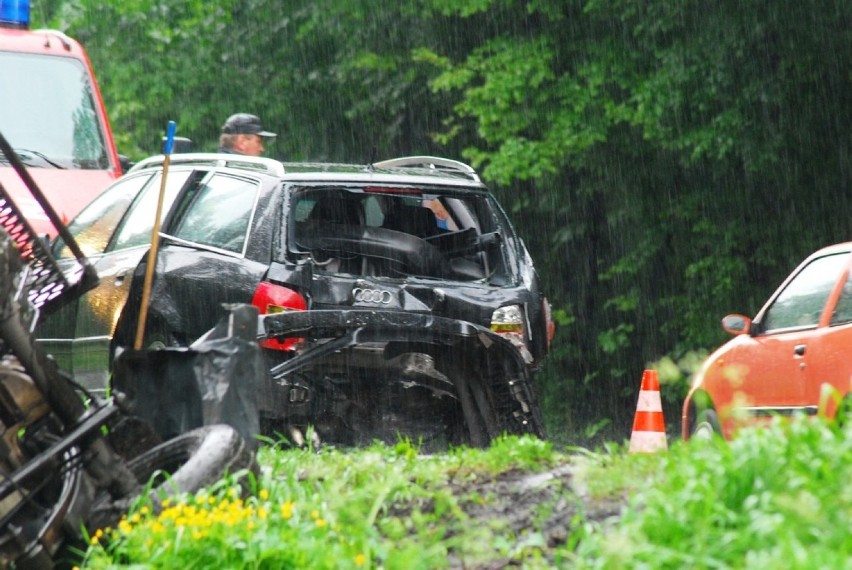Wypadek w Jarocinie: Zderzenie czterech aut. Trzy osoby...