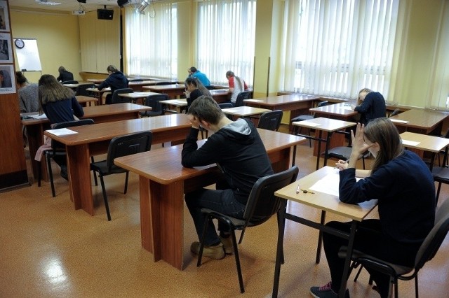 Próbny egzamin gimnazjalny 2015. Zobacz odpowiedzi [POLSKI, HISTORIA, WOS]