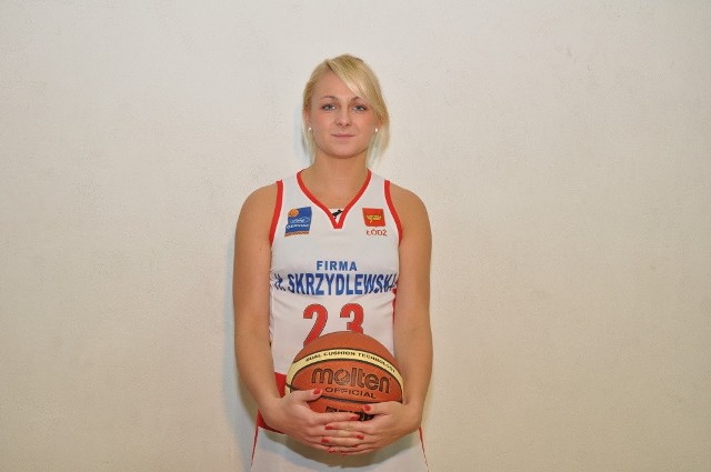 27-letnia Lucyna Kotonowicz w latach 2010-2012 grała z powodzeniem na parkietach ekstraklasy w barwach Widzewa Łódź