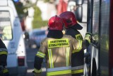 Tragiczny pożar w Koninie. Dwie osoby nie żyją. Strażacy wykryli w budynku tlenek węgla