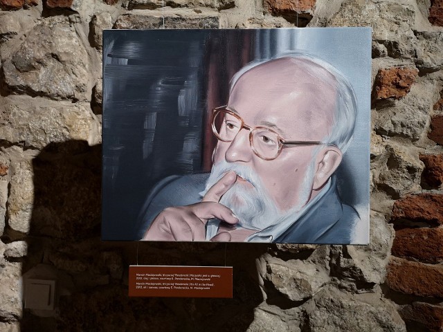 W piwnicach Pałacu Potockich od 4 maja 2021 roku Bunkier Sztuki prezentuje wystawę poświęconą Krzysztofowi Pendereckiemu.