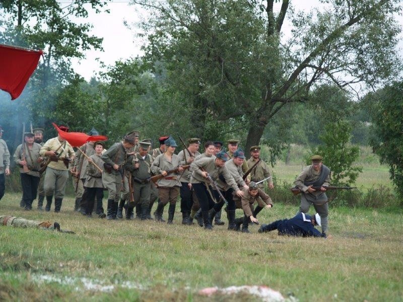 Inscenizacja bitwy z 1920 r. w Rzekuniu