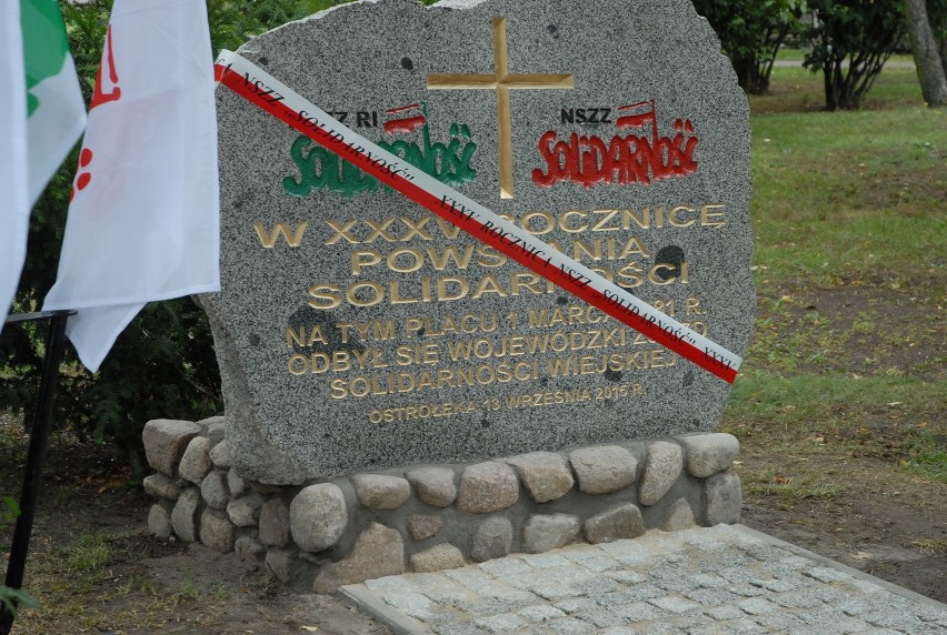 Obchody rocznicy powstania „Solidarności” z odsłonięciem pomnika (zdjęcia)