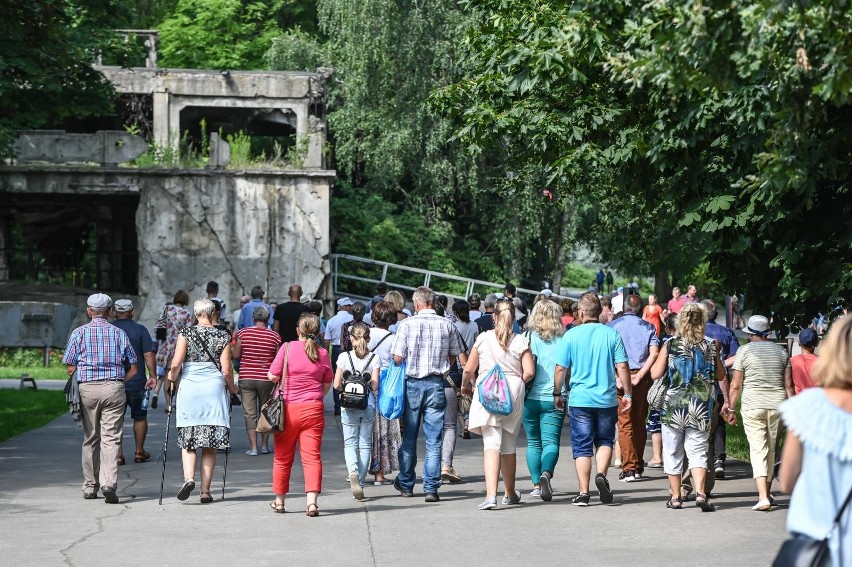 Tłumy gdańszczan i turystów na Westerplatte, sobota 28 lipca...