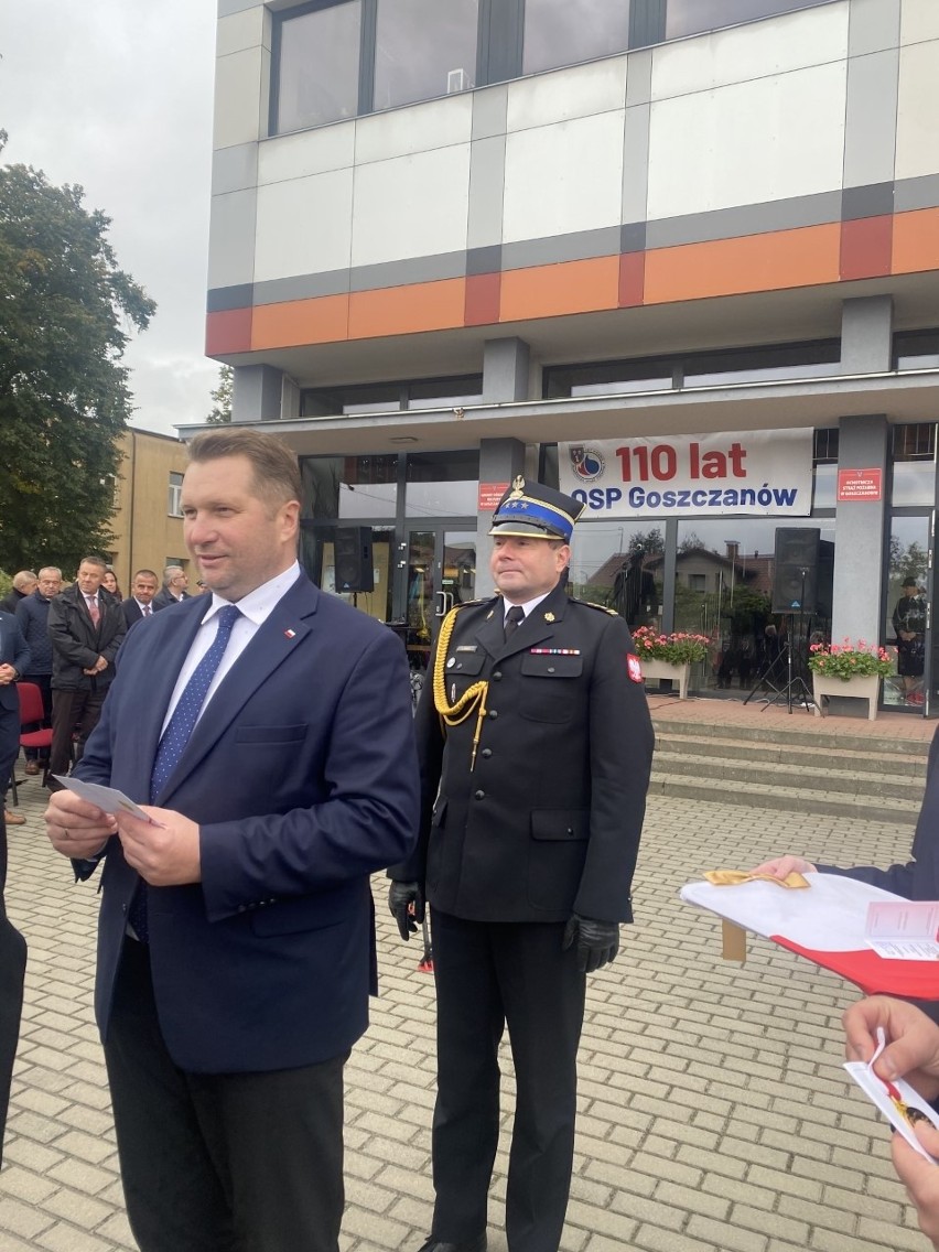 Goszczanów murem za ministrem edukacji i nauki Przemysławem Czarnkiem ZDJĘCIA