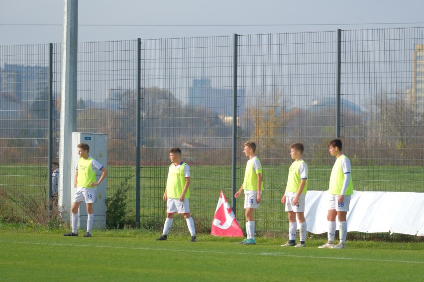 Centralna Liga Juniorów. Rodzice wspierają młodych piłkarzy