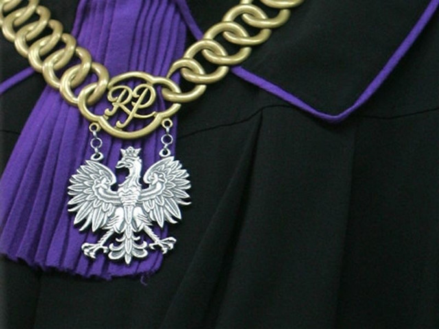 Choroszcz: Napadli i ukradli zasiłek dla bezrobotnych