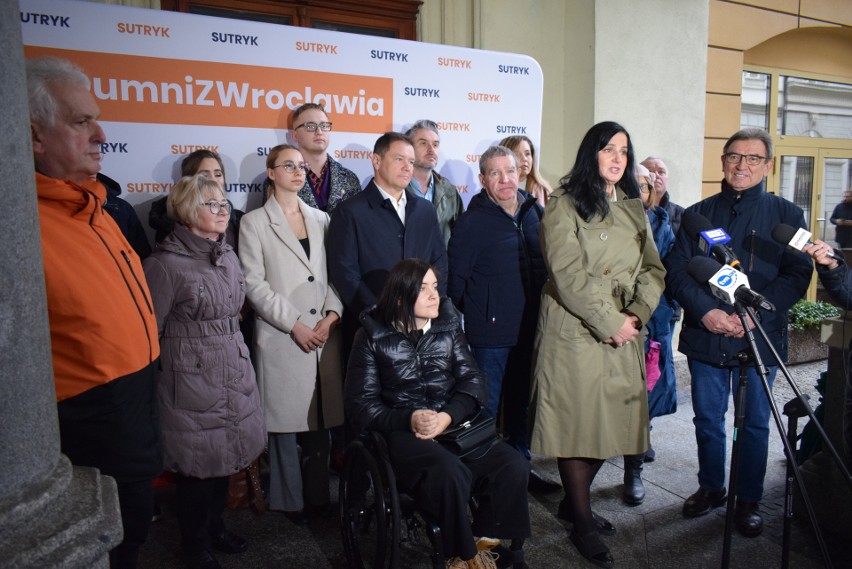 We wtorek (12 marca) kandydaci do rady miasta we Wrocławiu z...
