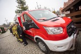 Strażacy wyjechali z Torunia nowymi wozami. Kolejny sprzęt dla OSP z Kujawsko-Pomorskiego