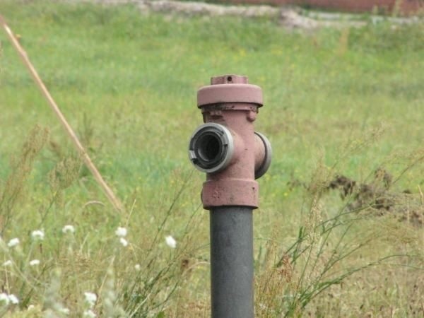 Kradzież śrubunków przy głowicach hydrantów, co powoduje...
