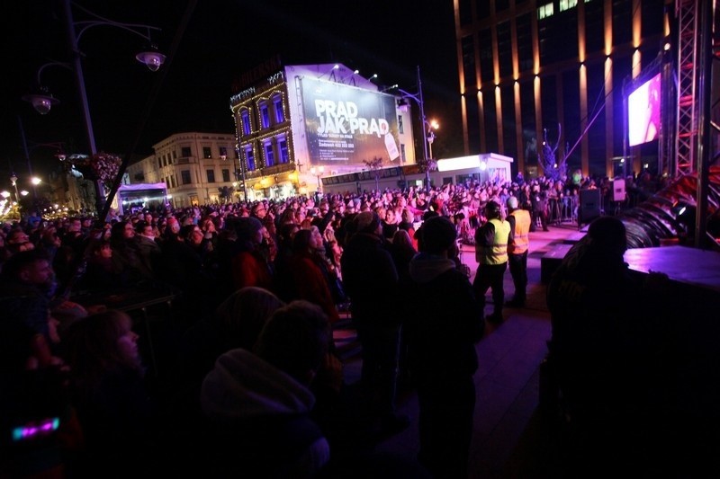 Festiwal Światła, dzień drugi. Tłumy na ulicach Łodzi