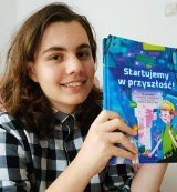 Pisarski debiut ucznia z Moszczanki! Na rynku pojawiła się właśnie książka z jego opowiadaniem science-fiction