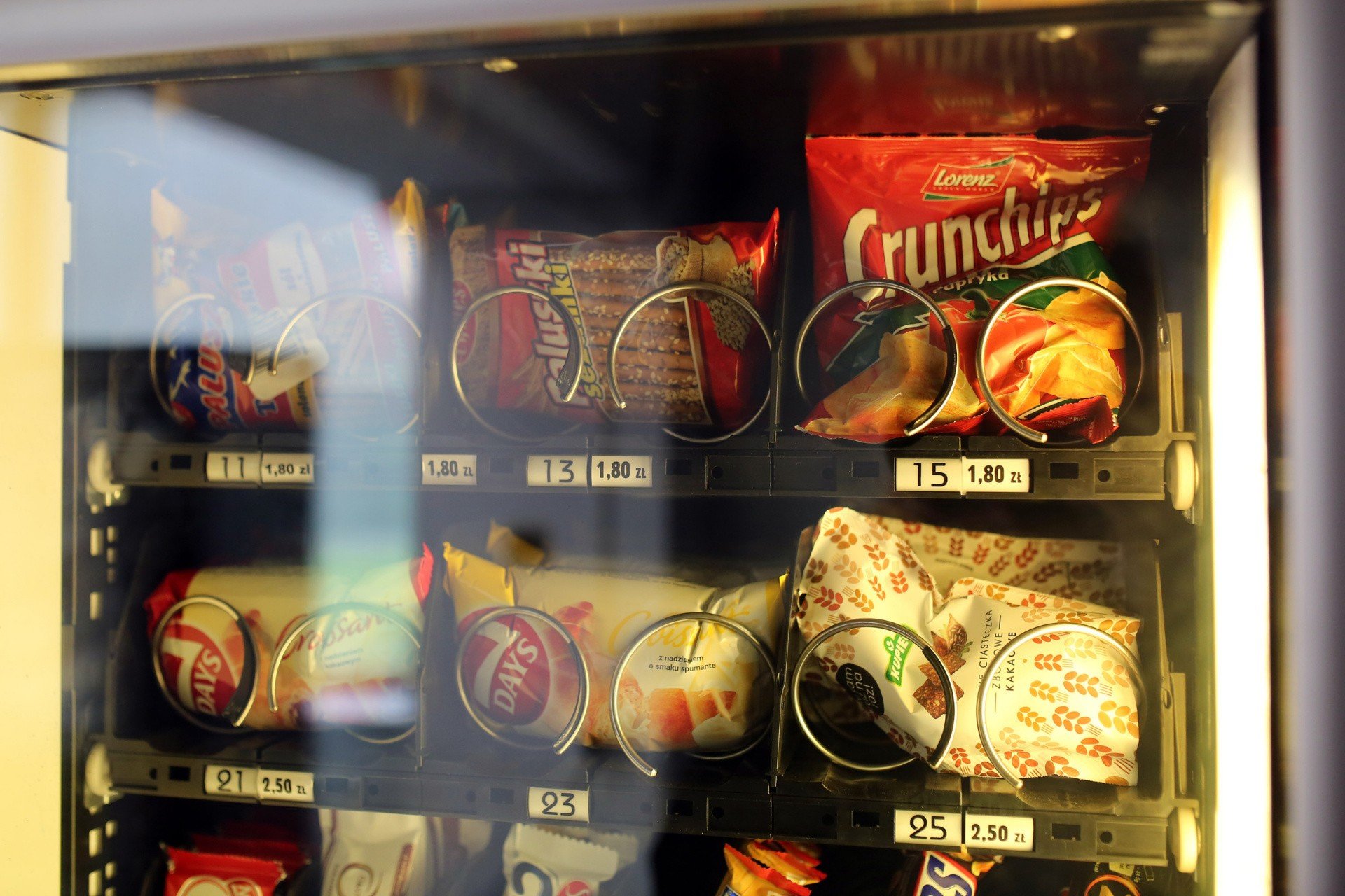 Automaty Z Jedzeniem W Szkole Automat z jedzeniem na uczelni | Portal i.pl