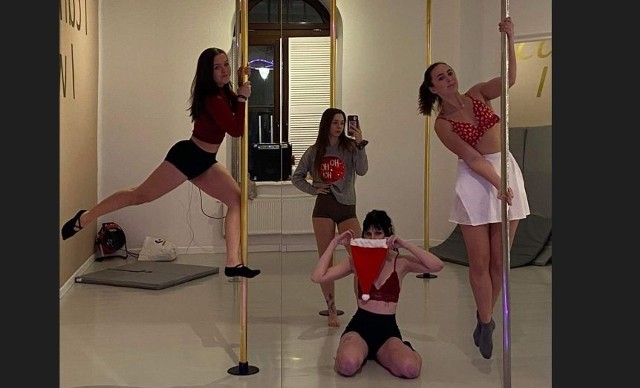 Zajęcia w ramach projektu Let's Pole Dance w kieleckim I Liceum Ogólnokształcącym imienia Stefana Żeromskiego.