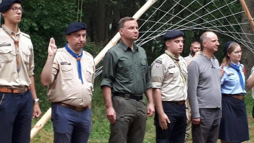 Prezydent Andrzej Duda spotkał się z harcerzami w Parchowie