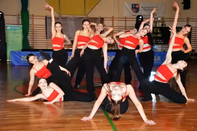 Podczas turnieju formacji tanecznych w Suchedniowie wystąpiło 1200 tancerek i tancerzy z 24 klubów  z całej Polski.