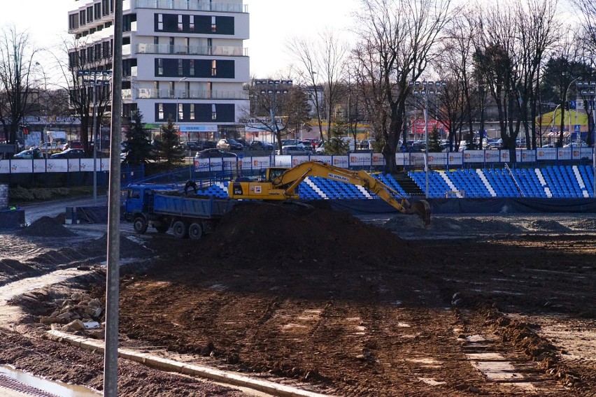 Trwa przebudowa Stadionu Miejskiego w Rzeszowie. Dziś na...