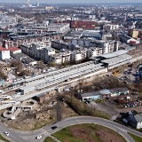 Kraków. Stacja PKP na Zabłociu wróci lepsza i większa. W czerwcu peron zacznie działać