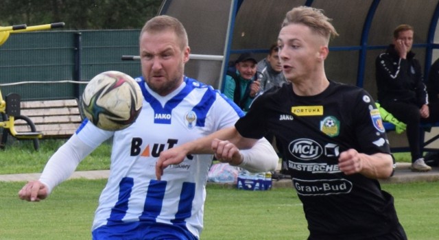 Lechia Zielona Góra gra jednocześnie w dwóch edycjach Pucharu Polski. Na szczeblu regionalnym pokonała Błękitnych Ołobok 4:1, a na krajowym czeka na pojedynek z Arką Gdynia