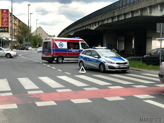 Potrącenie rowerzystki na opolskim rondzie