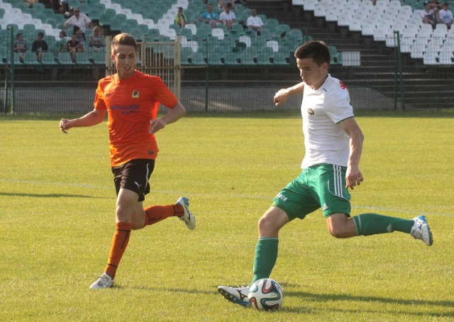 KSZO 1929 przegrał z Radomiakiem 0:3. Przy piłce Jakub Kapsa.