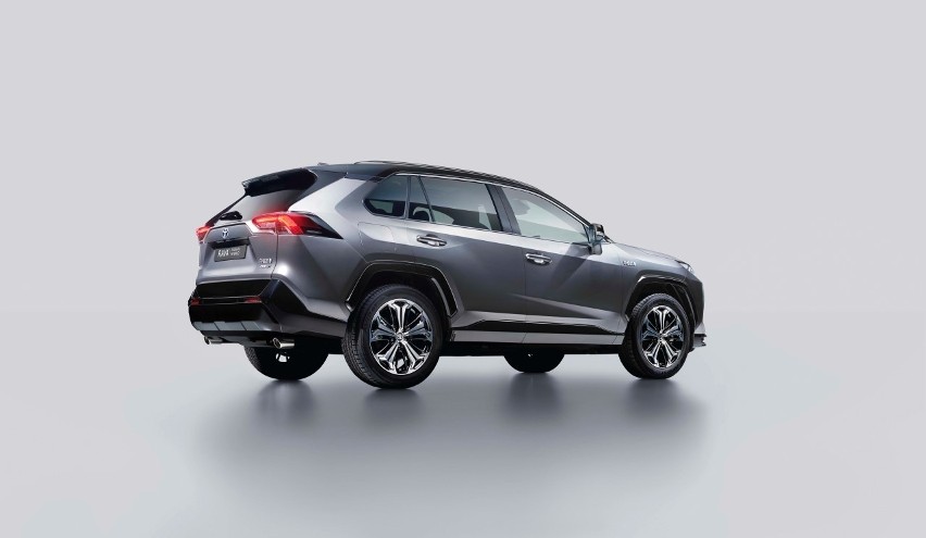 Toyota RAV4 Plug-in Hybrid...