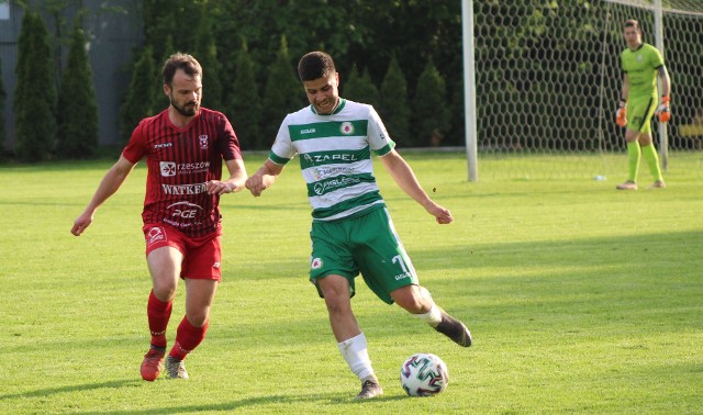 Eryk Ciemierkiewicz ostatnio grał w Izolatorze