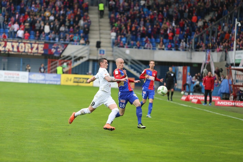 Piast wygrał z Pogonią 2:1