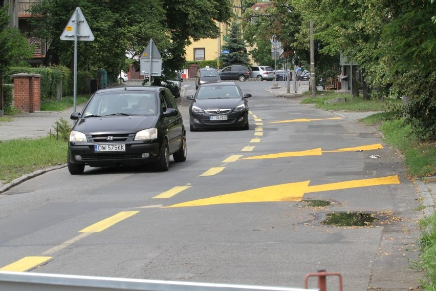 Chaos na Mickiewicza. Kierowcy jadą na pamięć, a zmieniła się organizacja (ZDJĘCIA)